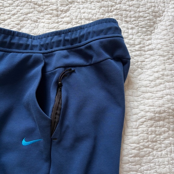 Nike FC Barcelona Tech Fleece Training Pants - Men’s Nike Blue Sweatpants - Picture 4 of 8